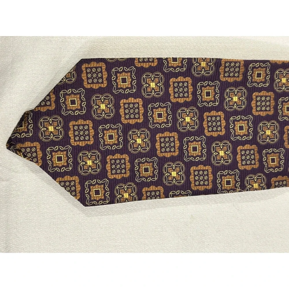 Ventura Purple Designer All Silk Geometrical Handmade Tie Men's Necktie
